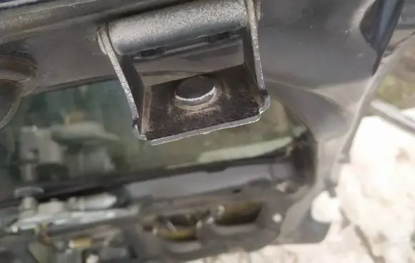 Fiat Sedici Tailgate/trunk/boot hinge
