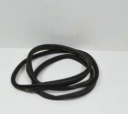 Audi A4 S4 B9 8W Trunk rubber seal (body) 8W5827705D