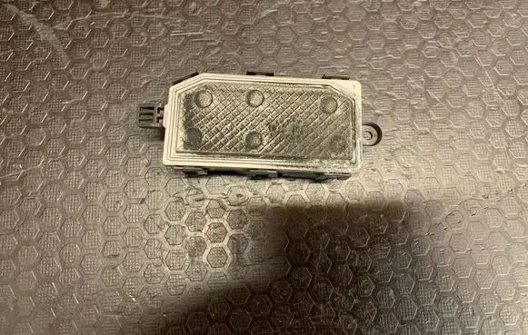 Ford Galaxy Heater blower motor/fan resistor 6G9T19E624DB 6652A A600500102