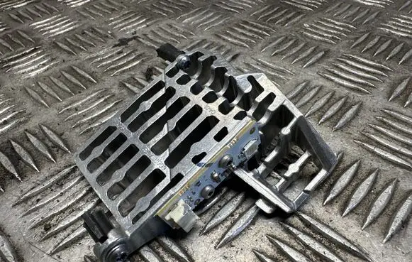 BMW X5 F15 LED ballast control module 6002tz0137 3006161365