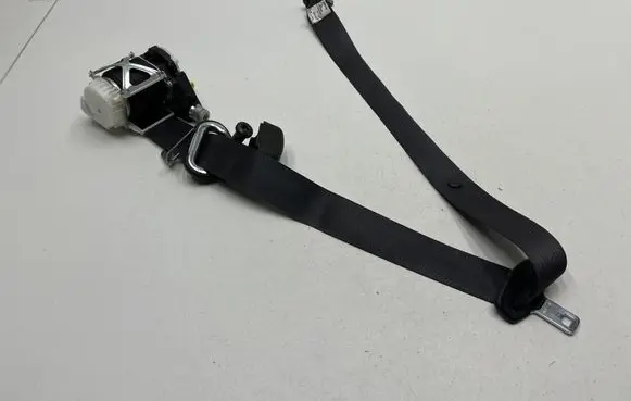 Chevrolet Camaro Front seatbelt 22884468 R351131 H1214