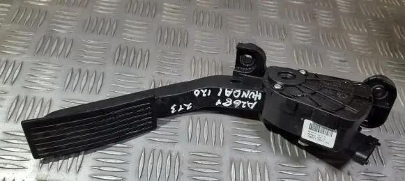 Hyundai i20 (PB PBT) Accelerator throttle pedal PBRHD327271J950 PB-RHD-32727-1J950