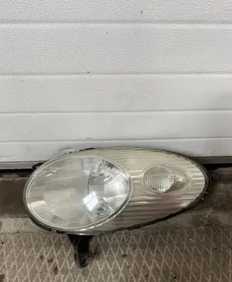 Nissan Micra Headlight/headlamp 20A308B