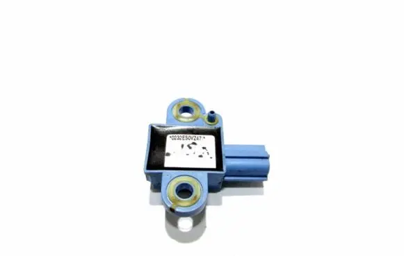 Volkswagen Golf V Airbag deployment crash/impact sensor