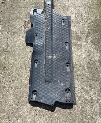 Volkswagen Fox Side bottom protection 600825201e