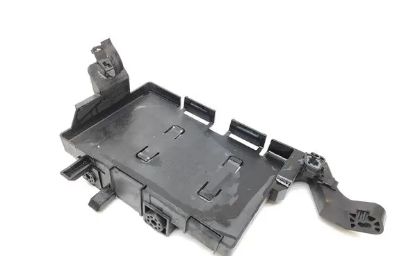 Buick Encore GX I Engine control unit holder 42744151 688330893