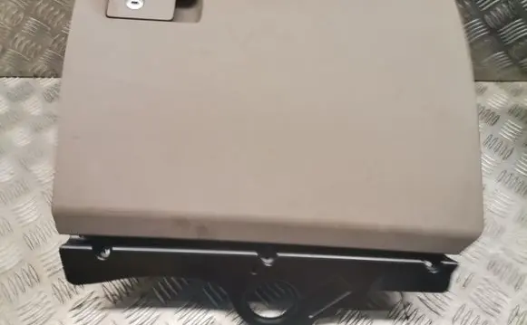 Volkswagen PASSAT B6 Glove box 3c1857114