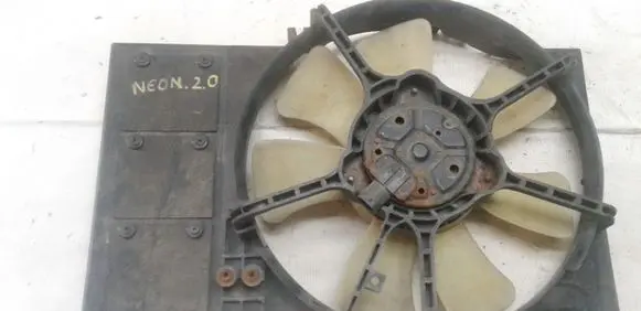Chrysler Neon I Radiator cooling fan shroud