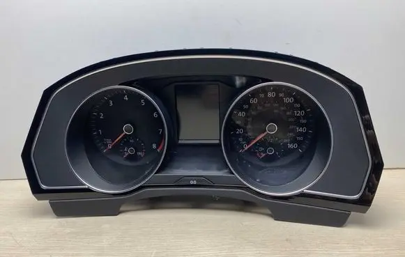 Volkswagen PASSAT B8 Speedometer (instrument cluster) 3G0920950F