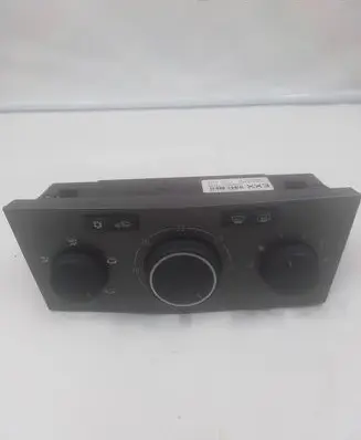 Opel Zafira B Climate control unit 13231049 901512900000