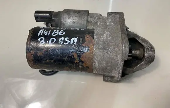 Audi A4 S4 B7 8E 8H Starter motor 06B911023A
