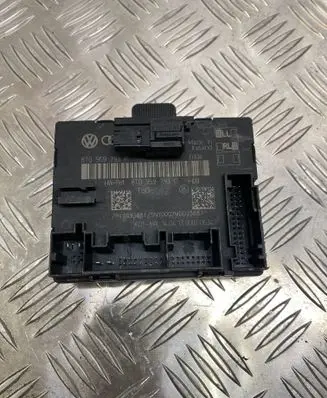 Audi A4 S4 B8 8K Door control unit/module 8T0959793P 8T0959793G