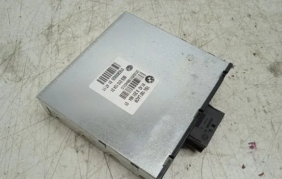 BMW 5 F10 F11 Voltage converter/converter module 8ES01013401