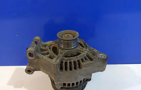 Ford Focus Generator/alternator 63321679 98AB10300GG