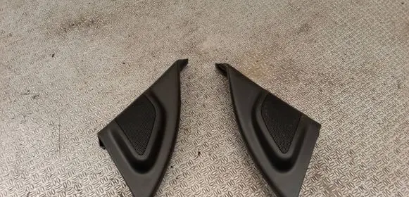 Volvo V70 Front door high frequency speaker 30781068 30781067