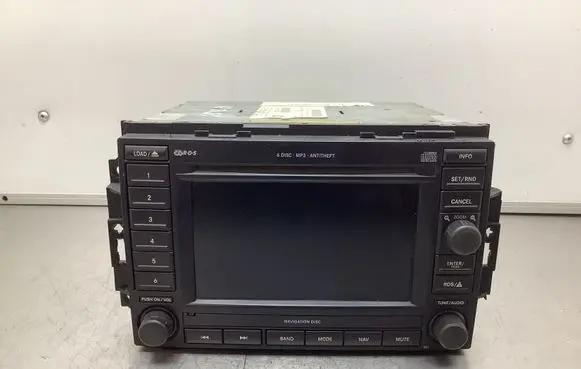 Chrysler 300 - 300C Radio/CD/DVD/GPS head unit P05091508AH 45811D