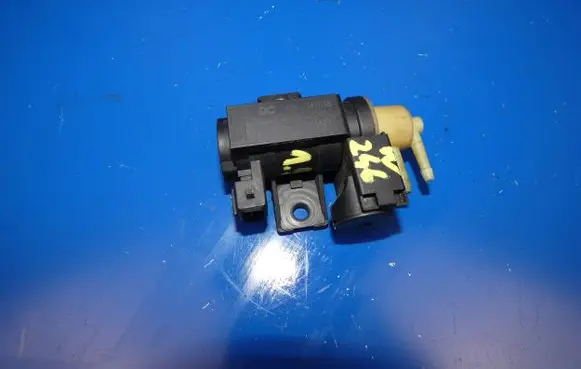 Mercedes-Benz B W246 W242 Turbo solenoid valve 8200790180 70181405 14T016