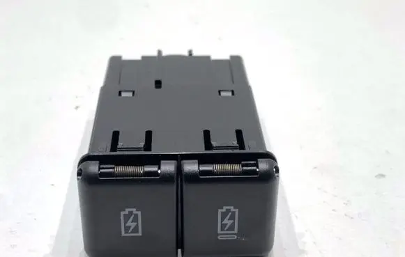 Suzuki Swift IV USB socket connector 3947080P00