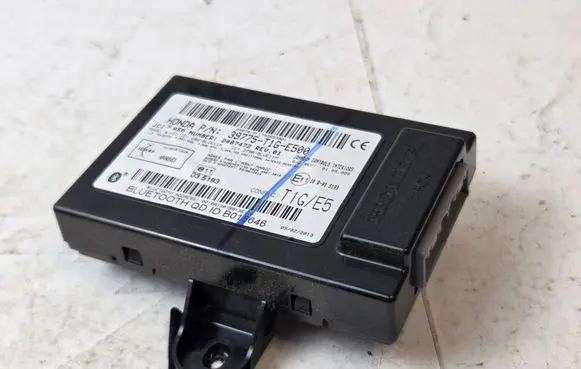 Honda CR-V Bluetooth control unit module 39775T1GE500 2487472 B015646