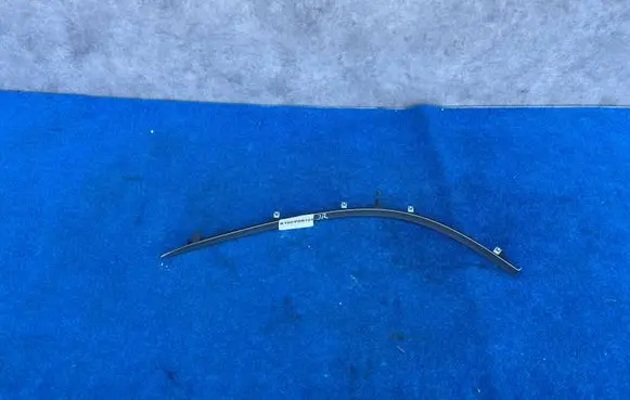 Opel Insignia A Dashboard glove box trim 13221835