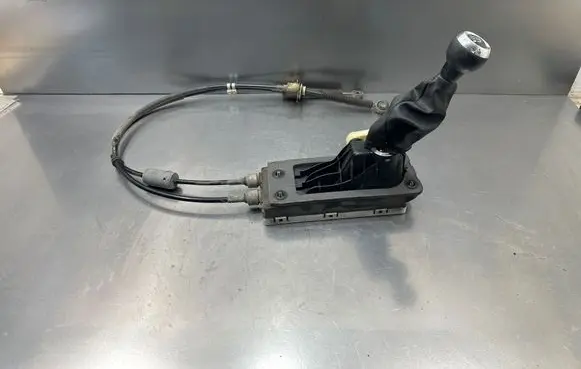 Mini One - Cooper Clubman R55 Gear shifter/selector 2753808