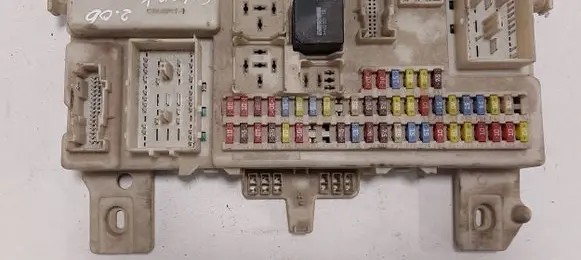 Ford Focus C-MAX Fuse module 4M5T14A073DE 519100408 00098005