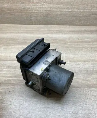 Toyota Corolla Verso AR10 ABS Pump 445400F020 0265234222