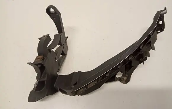 Audi A4 S4 B8 8K Headlight/headlamp mounting bracket 8K0805607L 2002837