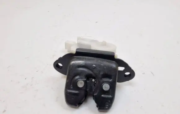 Nissan Qashqai Tailgate/trunk/boot lock/catch/latch 