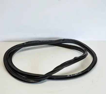 Audi A4 S4 B9 8W Rubber seal rear door 8W9833721B