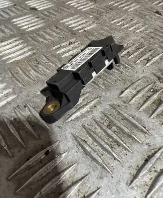 Mercedes-Benz E W211 Airbag deployment crash/impact sensor 203221002