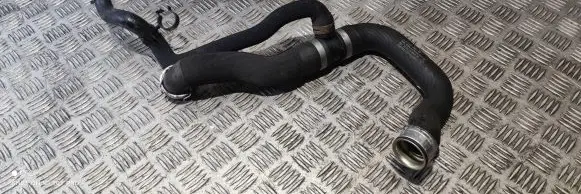Mercedes-Benz CLS C218 X218 Engine coolant pipe/hose A2125012682