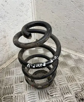 Nissan Juke I F15 Rear coil spring