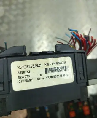 Volvo V70 Fuse box set 8645729 02W073 8688153