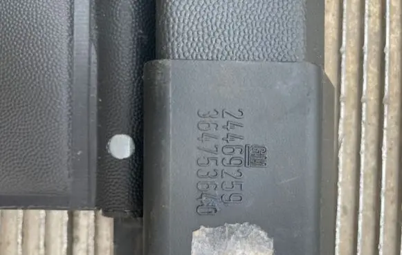 Opel Vectra C Parcel shelf 24469259 364753640