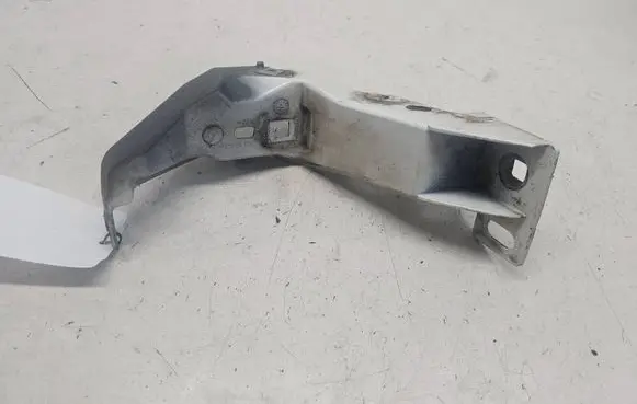 Jaguar XF X250 Headlight/headlamp mounting bracket CX2316A143A