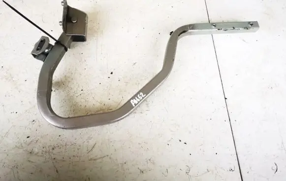 Chrysler Neon I Tailgate/trunk/boot hinge