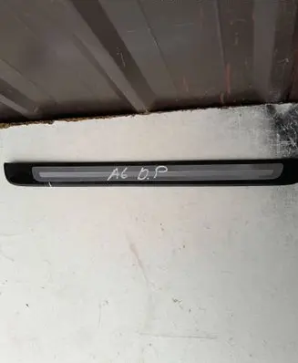 Front sill trim cover