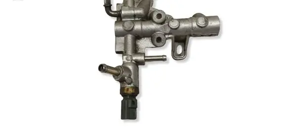 Mazda CX-5 Fuel distributor 