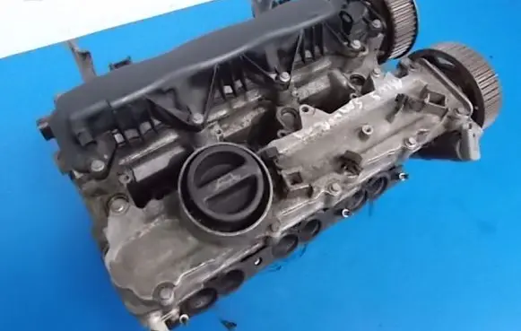 Citroen C5 Engine head 9631076610