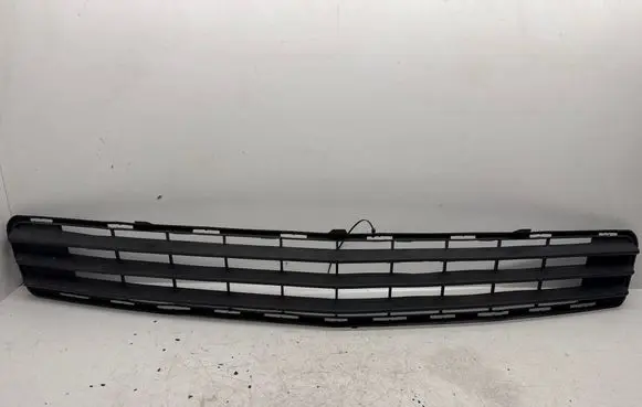 Mercedes-Benz C W204 Front bumper lower grill A2048850023