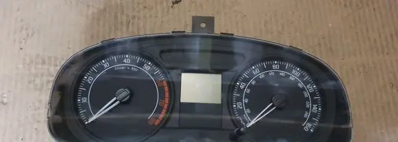 Skoda Fabia Mk2 (5J) Speedometer (instrument cluster) 5J0920900B