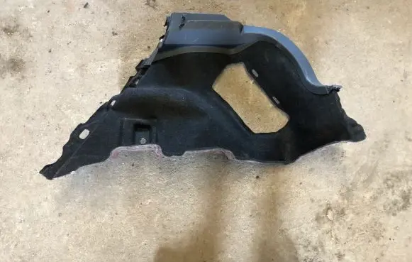 Toyota Auris 150 Trunk/boot side trim panel