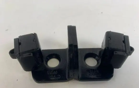 Saab 9-3 Ver2 Loading door lock loop/hook striker 12786008