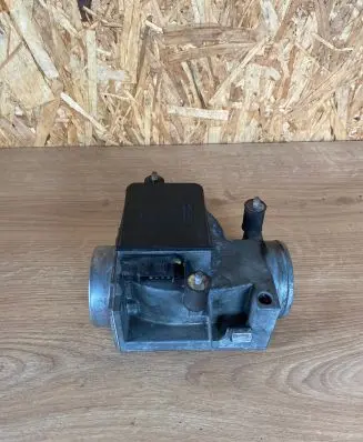 BMW 5 E28 Throttle valve 1285501