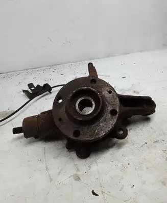 Citroen C4 Grand Picasso Front wheel hub spindle knuckle