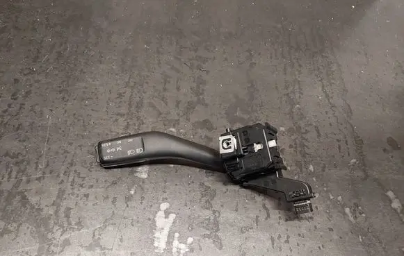 Skoda Octavia Mk2 (1Z) Indicator stalk 1K0953513A