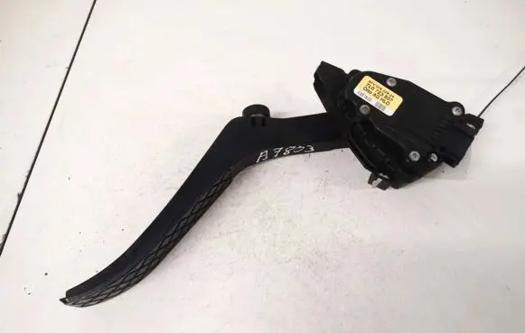 Volkswagen Touareg I Accelerator throttle pedal 7l0723507 6pv008026-24