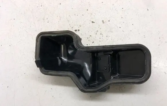 Audi A6 S6 C5 4B Headlight/headlamp dust cover 15381400