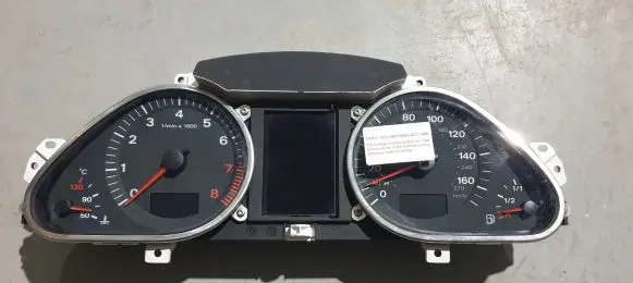 Audi A6 S6 C6 4F Speedometer (instrument cluster) 4F0920950Q